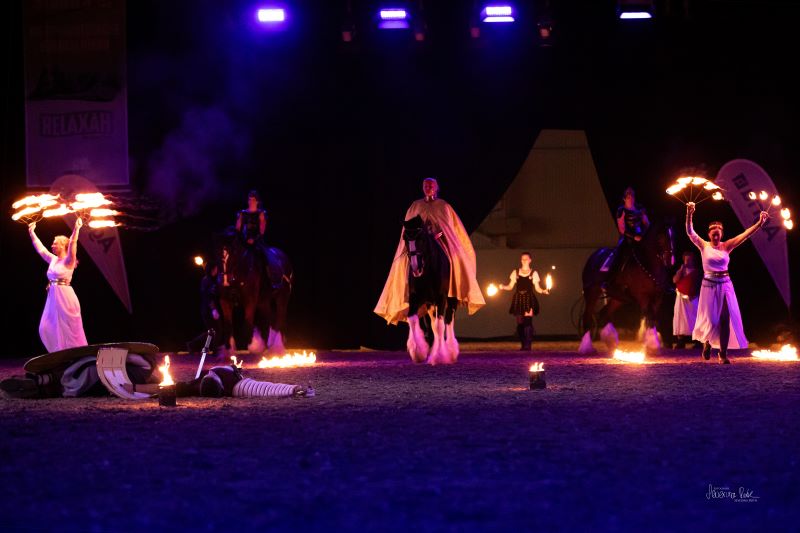 Hund und Pferd 2024 Feuershow